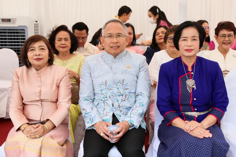 ปลัด พม. นำคณะผู้บ�
