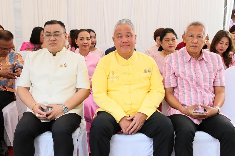 ปลัด พม. นำคณะผู้บ�