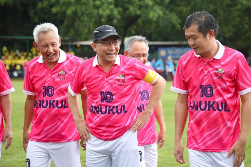 ปลัด พม. เป็นประธา�