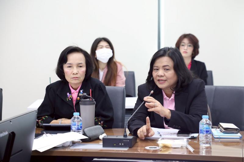 นางสาวสุนีย์ ศรีส�