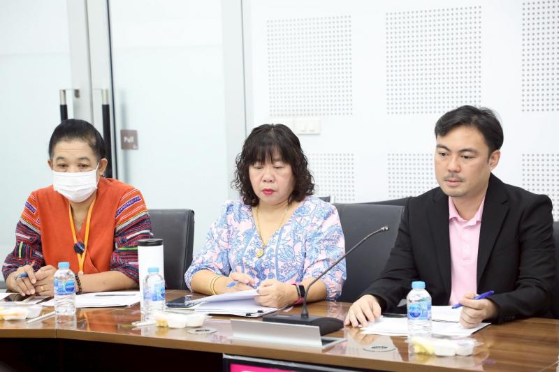 นางสาวสุนีย์ ศรีส�