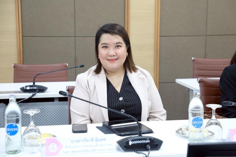 ปลัด พม. เป็นประธา�