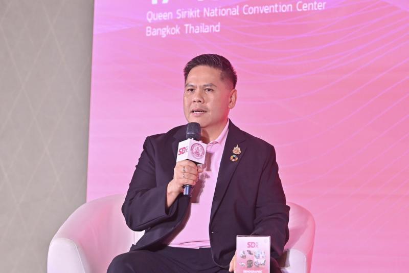 รมว.พม. แถลงข่าวกา�