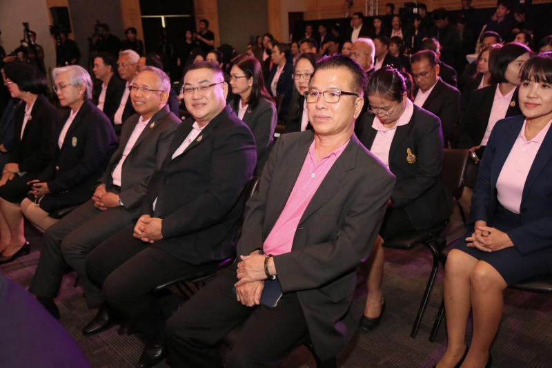 รมว.พม. แถลงข่าวกา�