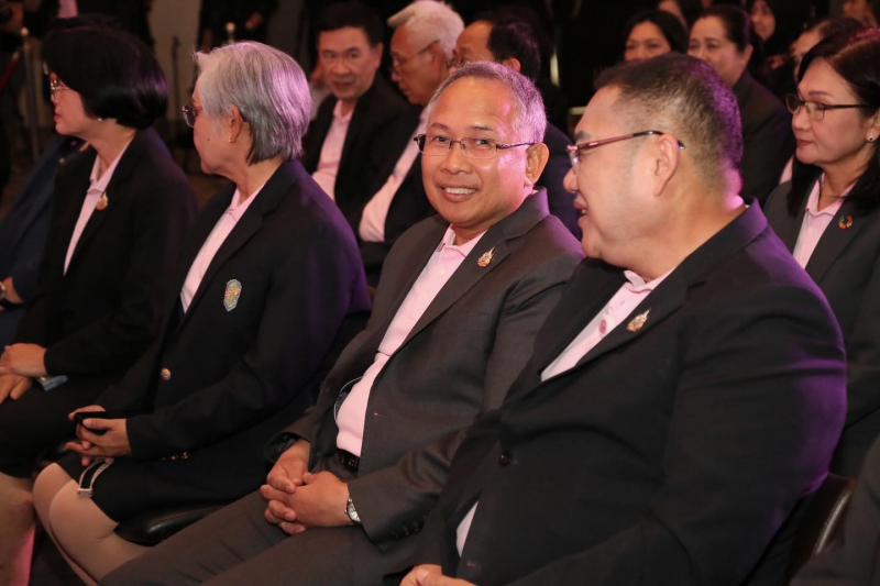 รมว.พม. แถลงข่าวกา�
