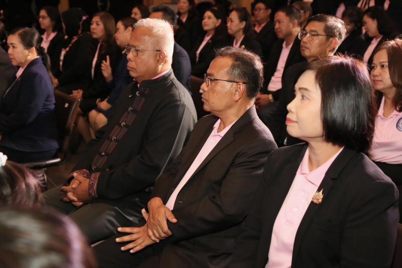 รมว.พม. แถลงข่าวกา�