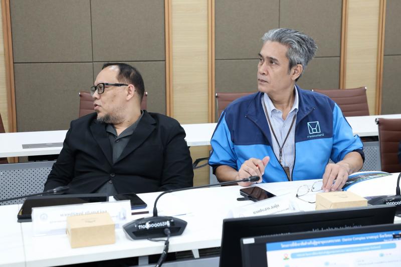 นายธเนศพล ธนบุณยว�