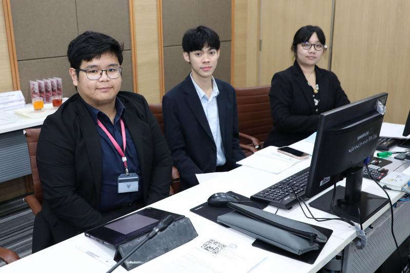 นายธเนศพล ธนบุณยว�