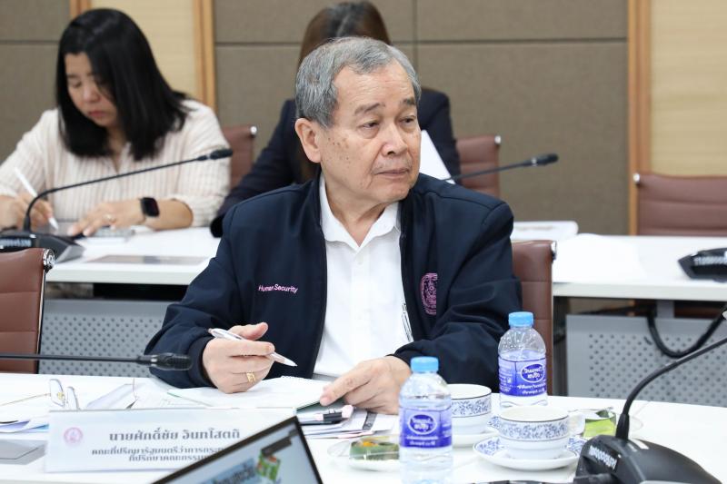 นายธเนศพล ธนบุณยว�