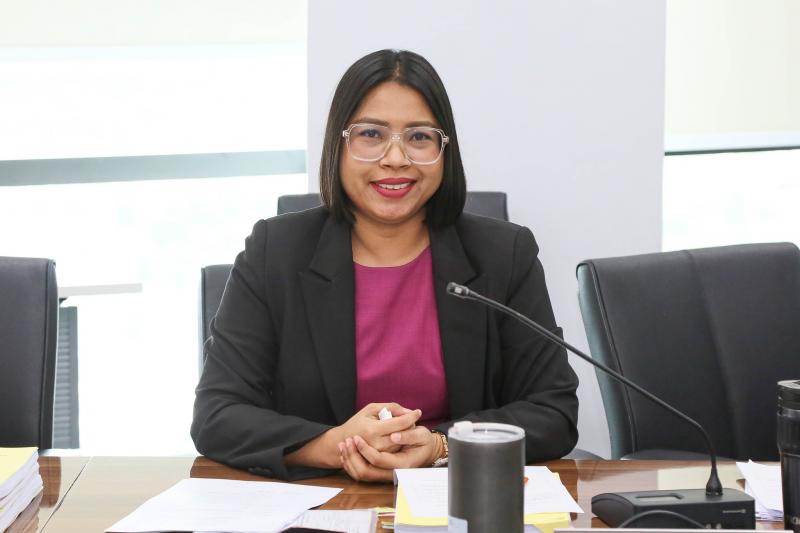 นายอนุกูล ปีดแก้ว 