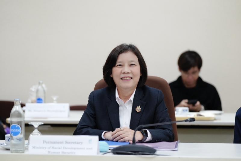 นางสาวสุนีย์ ศรีส�