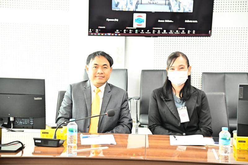 นางจตุพร โรจนพานิ�