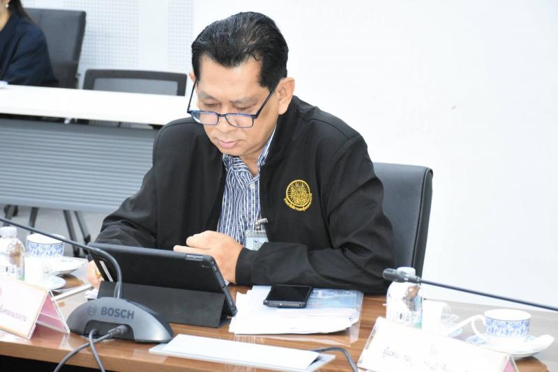 นางจตุพร โรจนพานิ�