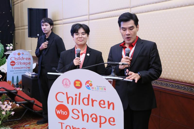 นางจตุพร โรจนพานิ�