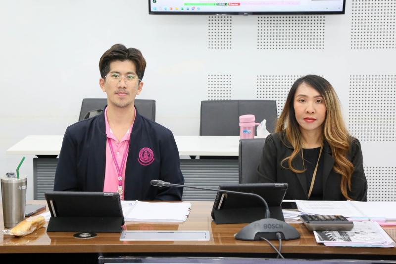 นางจตุพร โรจนพานิ�