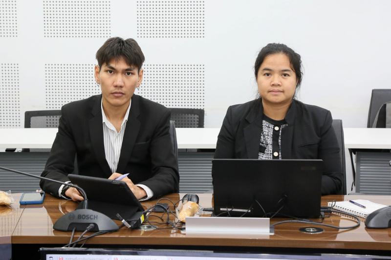 นางจตุพร โรจนพานิ�