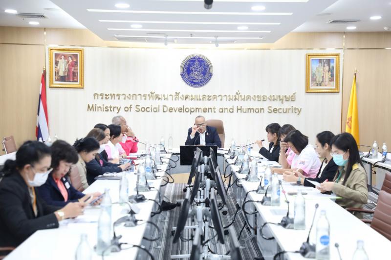 นายกิตติ อินทรกุล 