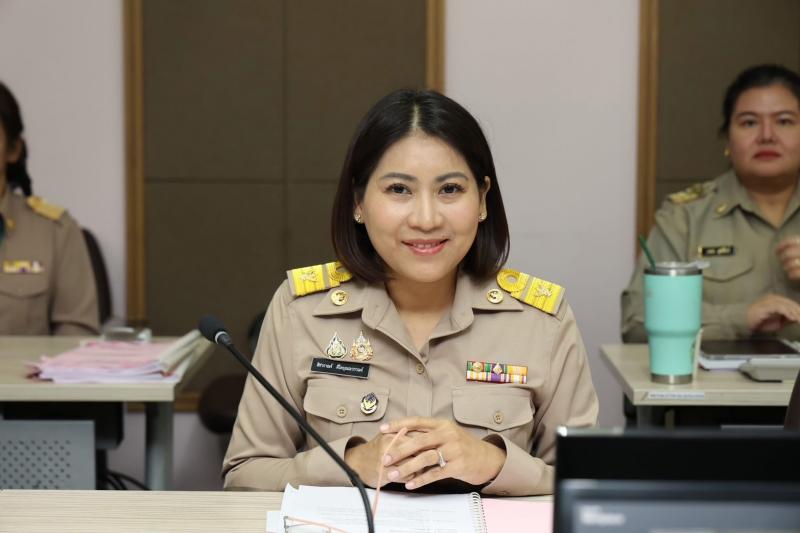 นางสาวสุนีย์ ศรีส�