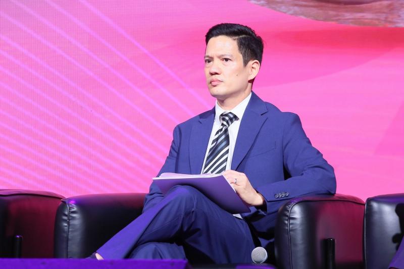 ปลัด พม. พร้อมด้วย �