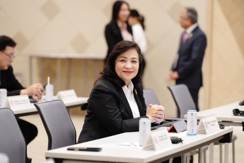 ปลัด พม. เป็นประธา�