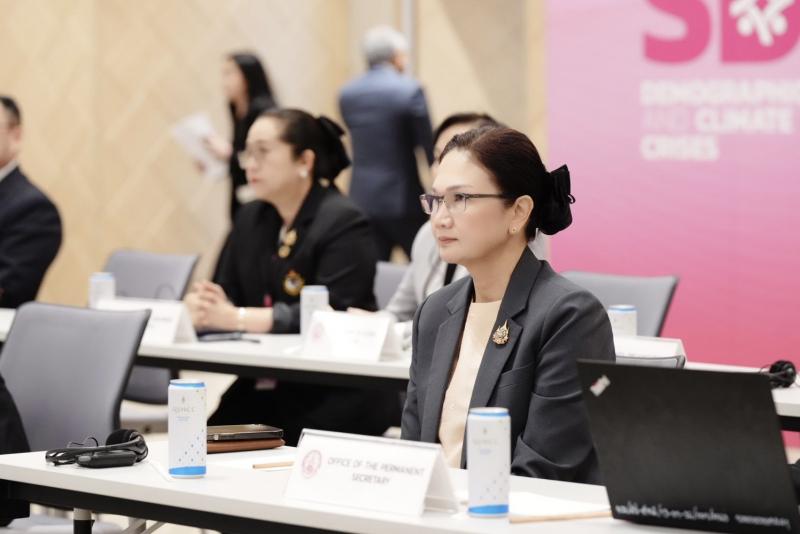 ปลัด พม. เป็นประธา�