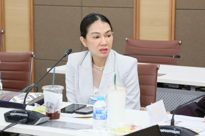 นายอนุกูล ปีดแก้ว 