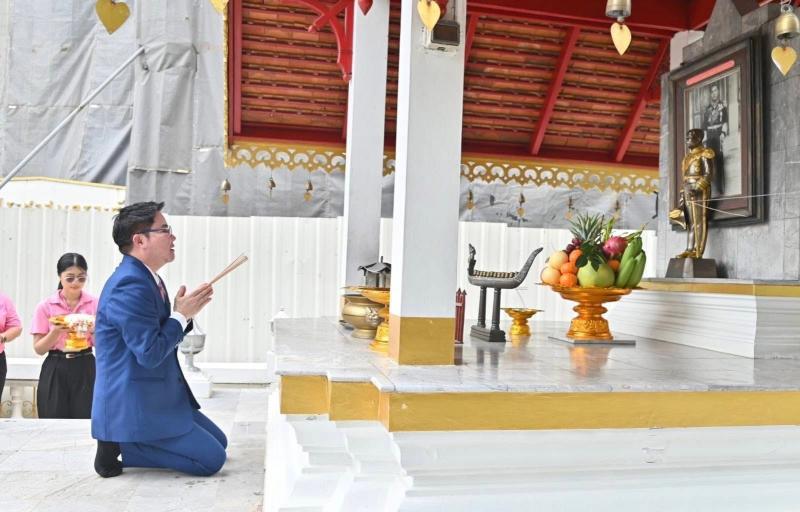 "อัครา พรหมเผ่า&quo