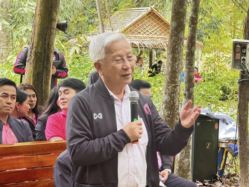 ศาสตราจารย์ ดร. กน�
