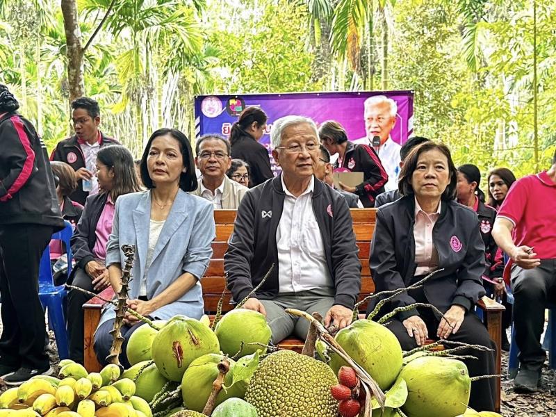 ศาสตราจารย์ ดร. กน�
