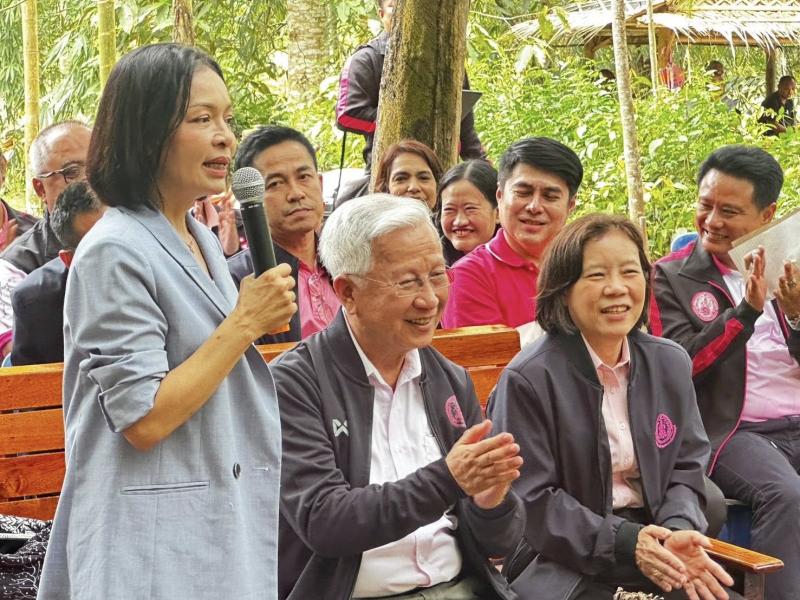 ศาสตราจารย์ ดร. กน�