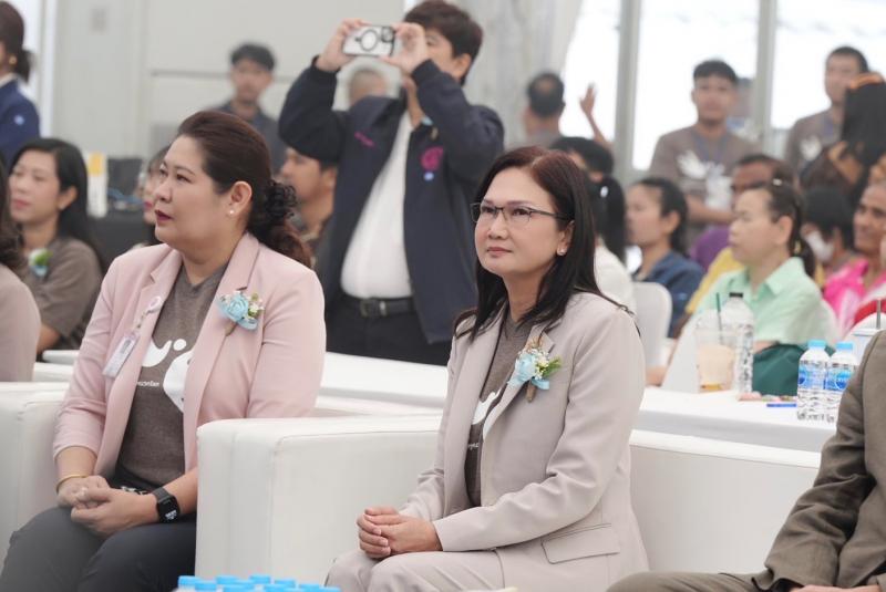 นางสาวสนธยา บุณยภ�