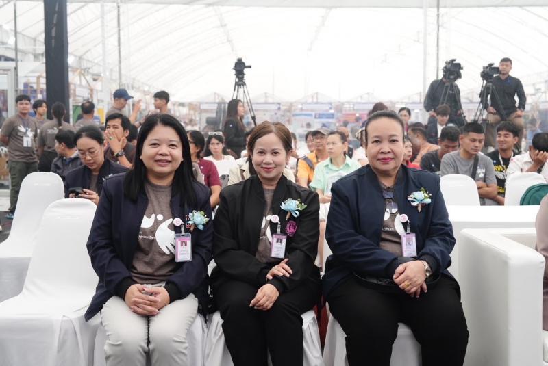 นางสาวสนธยา บุณยภ�