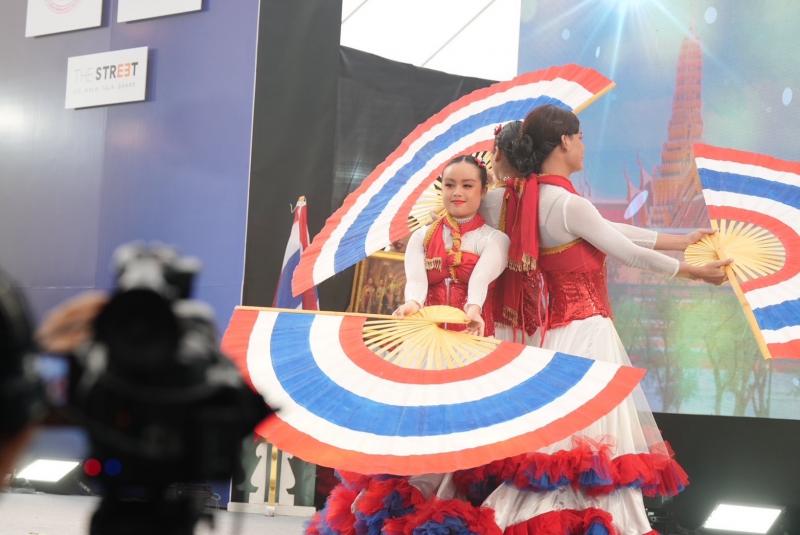 นางสาวสนธยา บุณยภ�