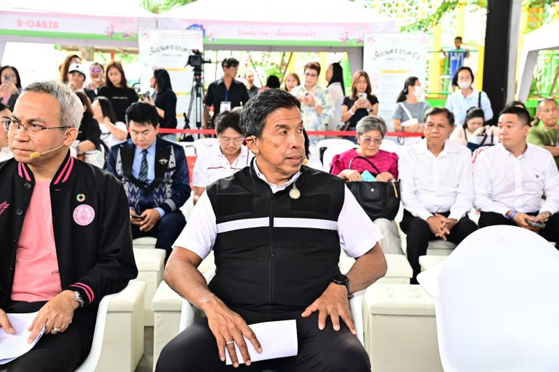 กระทรวง พม. โดยกรม�