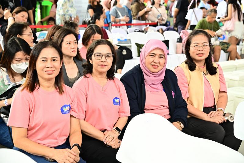 กระทรวง พม. โดยกรม�