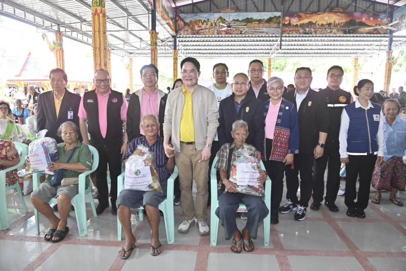"อัครา" ลงพื้นท�