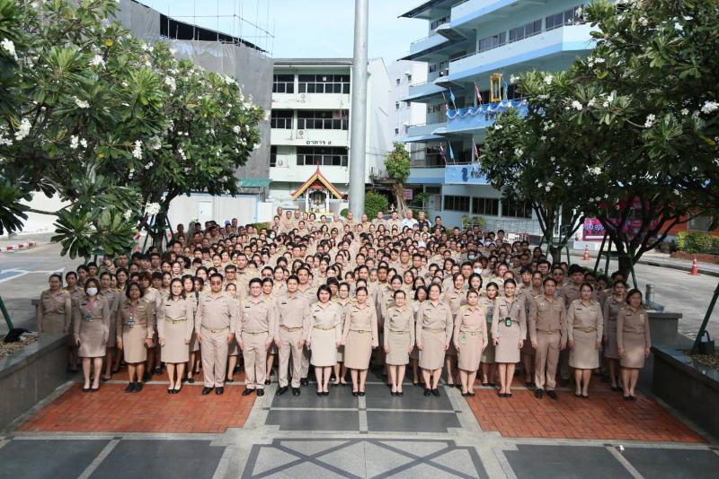 พม. จัดพิธีเคารพธง