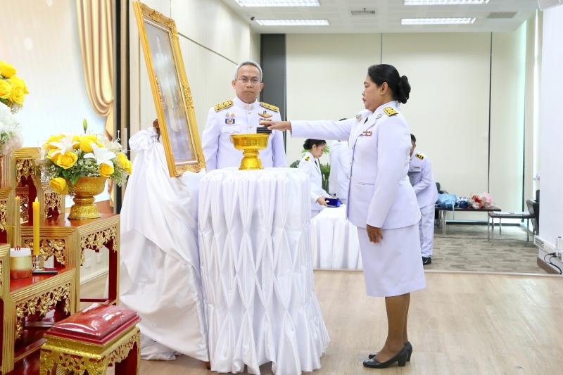 นายอนุกูล ปีดแก้ว 