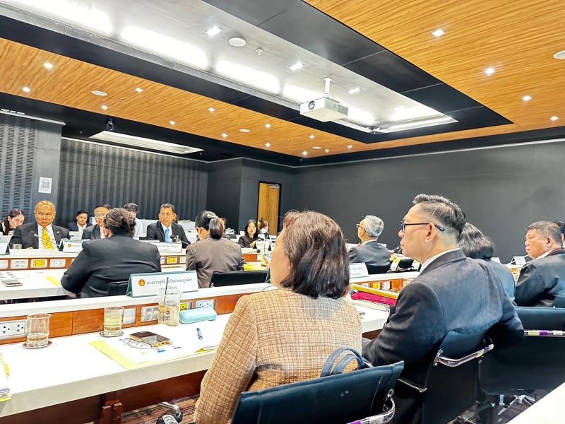 นางสาวสุนีย์ ศรีส�