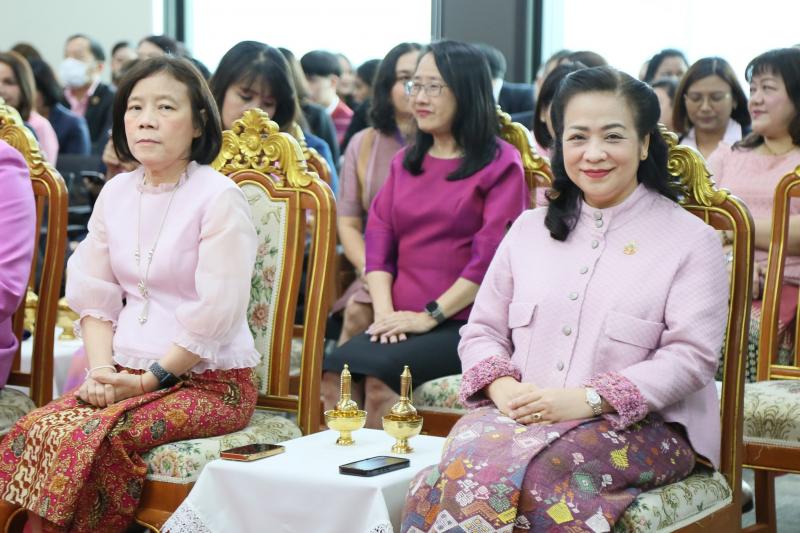 ปลัด พม. เป็นประธา�