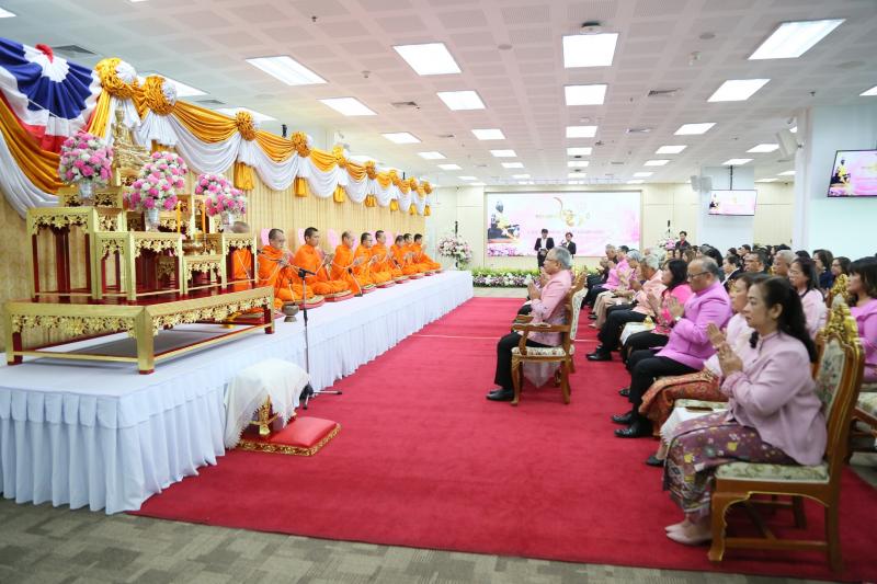 ปลัด พม. เป็นประธา�