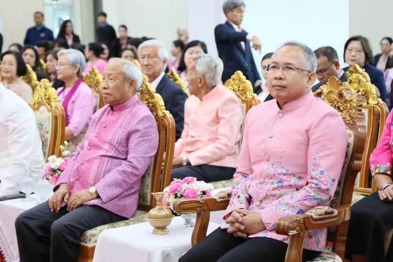 ปลัด พม. เป็นประธา�