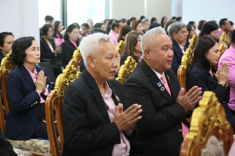 ปลัด พม. เป็นประธา�