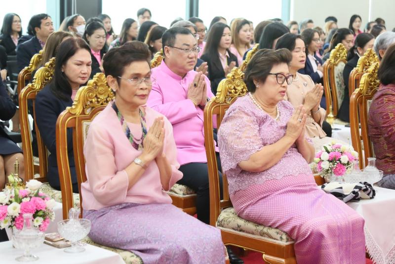 ปลัด พม. เป็นประธา�