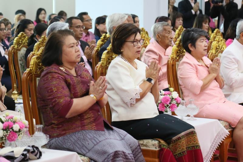 ปลัด พม. เป็นประธา�