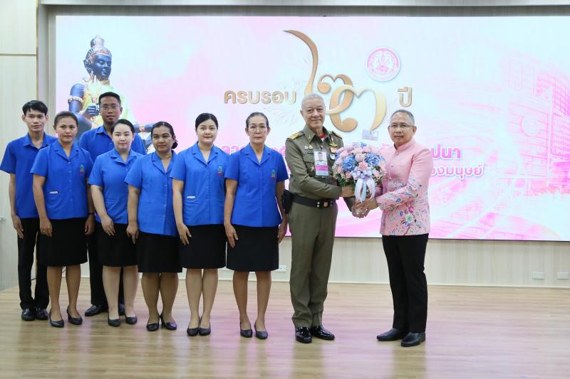 ปลัด พม. เป็นประธา�