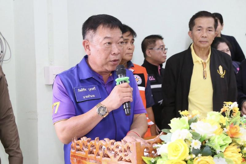 รมว.พม. พร้อม ปลัด พ