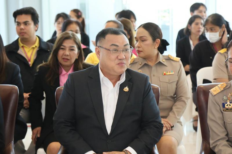 นายกันตพงศ์ รังษี�