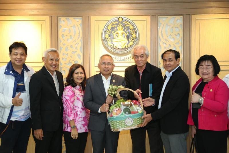 นายกันตพงศ์ รังษี�