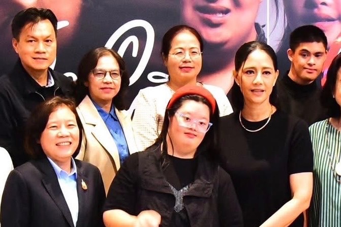 นางสาวสุนีย์ ศรีส�